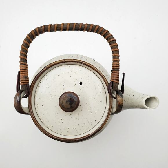 Vtg Tea Kettle Pottery Hand Painted Bamboo “Extra Touch FTD USA” Woven Handle - Picture 4 of 16